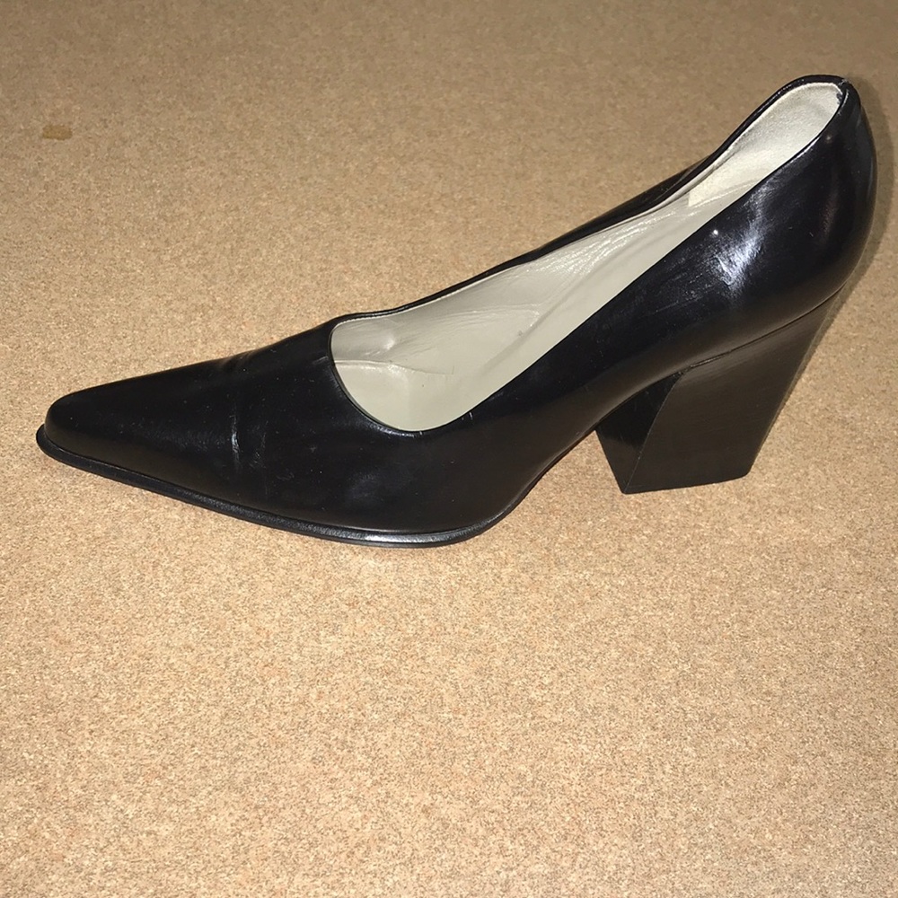 Prada Pumps - Picture 1 of 8